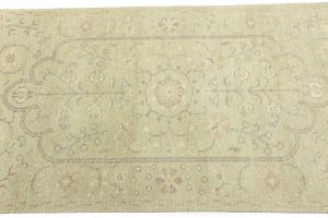 Muted Light Green Floral 3X5 Transitional Oriental Round Rug
