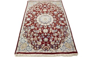 Wine Red Floral 4X6 Indo-Nain Oriental Rug