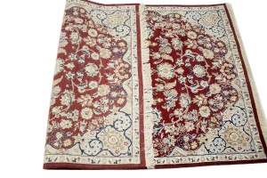 Wine Red Floral 4X6 Indo-Nain Oriental Rug
