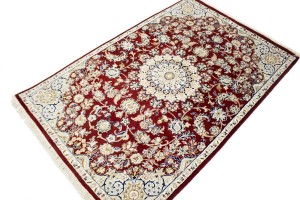 Wine Red Floral 4X6 Indo-Nain Oriental Rug