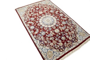 Wine Red Floral 4X6 Indo-Nain Oriental Rug