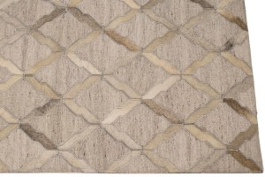 Silver Cowhide 5X8 Modern Leather Rug