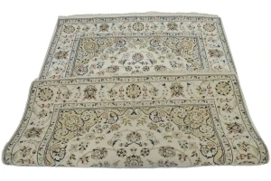 Cream Floral 5X7 Indo-Nain Oriental Rug