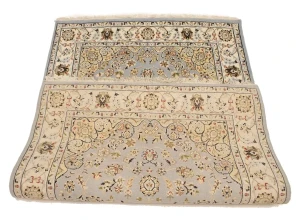 Light Blue-gray Floral 4X6 Indo-Nain Oriental Rug