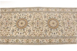 Cream Floral 3X18 Indo-Nain Oriental Runner Rug