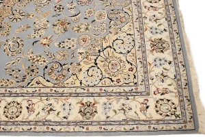 Light Blue Floral 6'3X9'7 Indo-Nain Oriental Rug