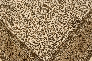 Cream Floral Kirman 6'5X9'2 Oriental Rug