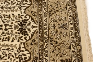 Cream Floral Kirman 7X9 Oriental Rug