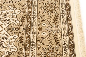 Cream Floral Kirman 6X8 Oriental Rug