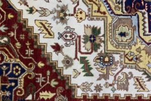 Cream Geometric 7'9X9'6 Heriz Serapi Oriental Rug