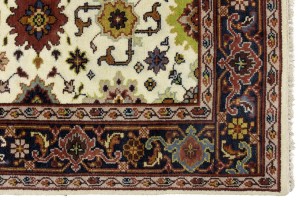 Cream Floral 6X9 Chobi Oriental Rug