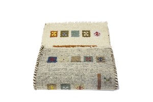 Cream Tribal 1'5X2'7 Indo-Gabbeh Oriental Rug