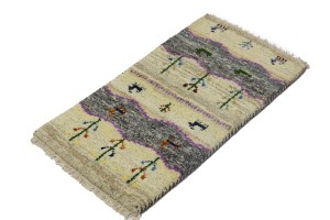 Cream Tribal 1'4X2'7 Indo-Gabbeh Oriental Rug
