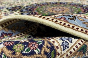 Cream & Navy Floral 6X8 Kirman Oriental Rug