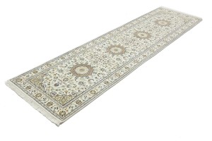 Cream Floral 3X10 Indo-Nain Oriental Runner Rug