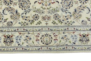 Cream Floral 6X12 Indo-Nain Oriental Rug