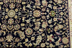 Dark Navy Floral 5'5X8 Indo-Nain Oriental Rug
