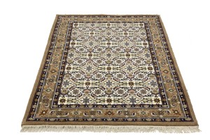 Cream Floral Tribal 4X6 Indo-Bidjar Oriental Rug