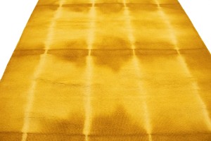 Golden Yellow Tie-Dye 5X8 Hand-Tufted Modern Rug