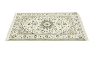 Cream Floral 3X4 Indo-Nain Oriental Rug