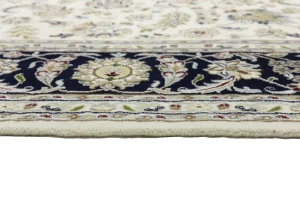 Cream Floral 8X10 Indo-Nain Oriental Rug