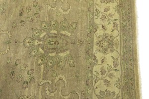Muted Khaki Floral Transitional 8X10 Indo-Nain Oriental Rug