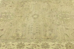 Muted Khaki Floral Transitional 8X10 Indo-Nain Oriental Rug