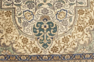 Semi Antique Cream Traditional 4'6X6'4 Tabriz Persian Rug