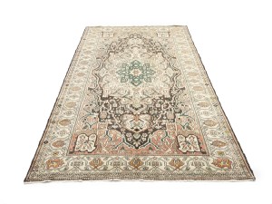 Semi Antique Muted Brown Floral 5'5X9'7 Vintage Oriental Rug