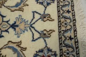 Cream Floral Classic 2'3X4'7 Nain Persian Rug