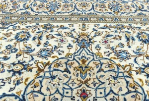 Vintage Cream Traditional Floral 7X10 Kashan Persian Rug