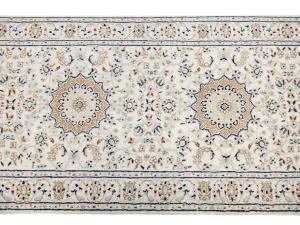 Cream Floral 3X20 Indo-Nain Oriental Runner Rug