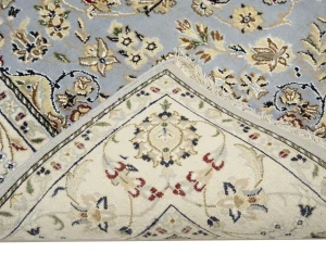 Light Blue Floral 5X8 Indo-Nain Oriental Rug