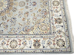 Light Blue Floral 5X7 Indo-Nain Oriental Rug